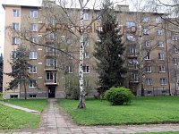 pronájem 2+1 53 m2 3patro cihla  Praha 9 Hloubětín u metra nezař. cihla výtah - dům pohled z ul. Mochovská.JPG