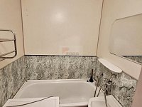 pronájem 2+1 53 m2 3patro cihla  Praha 9 Hloubětín u metra nezař. cihla výtah - koupelna 1