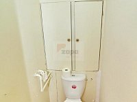 pronájem 2+1 53 m2 3patro cihla  Praha 9 Hloubětín u metra nezař. cihla výtah - WC logo.JPG