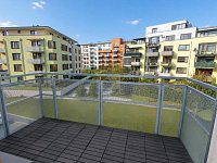 Pronájem bytu 2+kk/B/G 48 m2 v novostavbě, Praha 9 Čakovice, nezařízeno - balkon AI