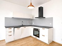 Pronájem bytu 2+kk/B/G 48 m2 v novostavbě, Praha 9 Čakovice, nezařízeno - kuch. linka ai.JPG