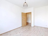 Pronájem bytu 2+kk/B/G 48 m2 v novostavbě, Praha 9 Čakovice, nezařízeno - lonice II._Nero_AI