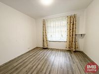 Prodej bytu 3+1 po celkové rekonstrukci, K. Vary, Stará Role, ul. Příčná - Foto 18