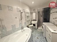 Prodej rodinného domu 4+1 s garáží a velkou zahradou  Odrava (Mostov) u Chebu - IMG_1678.JPEG
