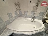 Prodej rodinného domu 4+1 s garáží a velkou zahradou  Odrava (Mostov) u Chebu - IMG_1681.JPEG