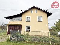 Prodej rodinného domu 4+1 s garáží a velkou zahradou  Odrava (Mostov) u Chebu - IMG_1685.JPEG
