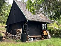 Prodej rekreační chaty v chatové oblasti v Čeřenicích, Sázava, okr. Benešov - 235677b4-c793-427d-8aec-c672d123a71b.jfif