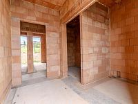 Moderní rodinný dům v Litni  novostavba k dokončení  - Foto 3