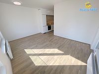 Pronájem bytu 2kk 52m +balkon 8m2 garáž Waltariho metro Kolbenova - Foto 2