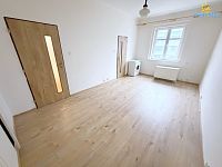 Pronájem bytu 1+kk, 29m2 Na Veselí Praha 4 Pankrác