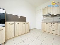 Pronájem bytu 3+1/L/T 71m2 Vodnická Praha 4 Újezd Kateřinky - Foto 21