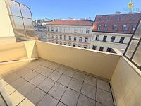 Pronájem bytu 1kk garsonky 29m s terasou Štěpánská Praha 1 - Foto 2