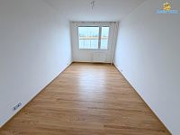 Pronájem bytu 3+1 70m s balkonem Cíglerova Praha Černý Most - Foto 9