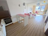 Pronájem bytu 2+kk 62m terasa garáž Svitákova Praha metro Stodůlky