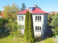 Pronájem domu chaty se zahradou 1707m, Nad Stráněmi Senohraby