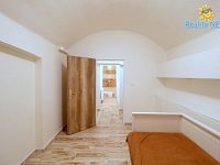 Pronájem bytu 1+kk, 30 m2, Plzeňská, Praha 5, Smíchov
