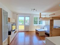 Pronájem bytu 1+kk/B/S, 41 m2, Boloňská, Praha 10, Horní Měcholupy