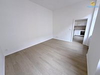 Pronájem bytu 1+1 33m Chelčického Praha 3 - Foto 3