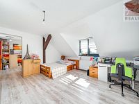 Prodej rodinného domu poblíž centra města Studénka - Foto 16