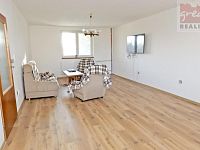 Prodej rodinného domu se zahradou v obci Skrbeň - Foto 3