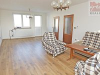 Prodej rodinného domu se zahradou v obci Skrbeň - Foto 2