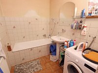 Prodej rodinného domu se zahradou v obci Skrbeň - Foto 5