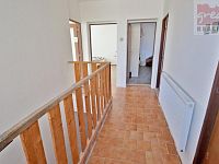 Prodej rodinného domu se zahradou v obci Skrbeň - Foto 9