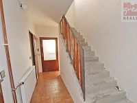 Prodej rodinného domu se zahradou v obci Skrbeň - Foto 18