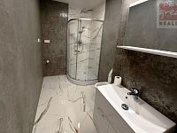 Pronájem bytu 2+1 se zasklenou lodžií po celkové rekonstrukci v Hranicích - Foto 4