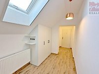 Pronájem zrekonstruovaného bytu 3+kk - IMG_2158.jpg