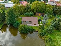 Pronájem nadstandardně zařízeného rodinného domu na klidném místě v obci Jezernice - 21