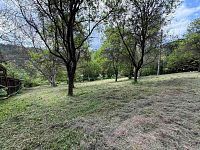 Stavební pozemek s chatou JZ svah - 11c91578-10d4-4982-83ca-364082cf77b8.jpg