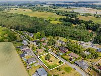 Prodej stavebního pozemku 1300 m2 v obci Záryby. - Foto 24