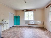 Prodej rodinného domu s velkým stavebním pozemkem - Sehradice, okres Zlín. - Foto 27