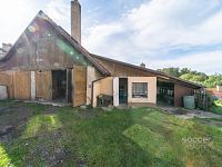 Dvougenerační dům s velkým pozemkem a garáží v Chomutovicích u Dobřejovic, obec Popovičky. - Foto 18