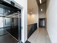 Prodej loftového bytu 1+kk s balkonem a možným sklepem a GS – Bydlení na Krejcárku, Praha 9. - Foto 18