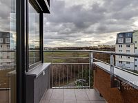 Pronájem bytu 1+kk s balkonem a garážovým stáním v ulici Šternovská, Praha 4 - Chodov. - Foto 9