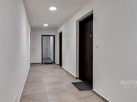 Pronájem bytu 1+kk s balkonem a garážovým stáním v ulici Šternovská, Praha 4 - Chodov. - Foto 12