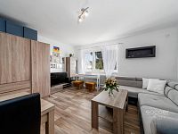 Příjemný byt se zahrádkou v Dobrovici u Mladé Boleslavi. - Foto 5