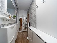 Příjemný byt se zahrádkou v Dobrovici u Mladé Boleslavi. - Foto 14