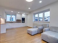 Pronájem krásného bytu 2+kk/zahrada, 60 m², ul. Dělnická, Nové Jirny