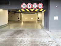 Pronájem garážového stání – Vysočany, metro B Vysočanská, ul. Střídavá - Foto 4