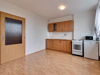 Pronájem bytu 1+kk, 29 m², ul. Rohožnická, Praha 21 – Újezd nad Lesy - Foto 3