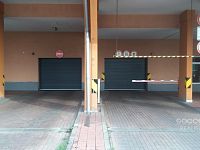 Pronájem krytého garážového stání, 12 m² – Praha 9, Vysočany (Nová Harfa). - Foto 3