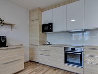 Prodej bytu 2+kk s balkonem a garážovým stáním v ulici Oty Bubeníčka, Praha 22 - Uhříněves - Foto 5