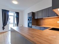 Pronájem bytu 2+kk/B/S, 53 m2, ul. Prouzova, Praha 9 - Vysočany. - Foto 2