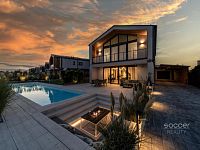 Prodej luxusního rodinného domu, 6+kk/T/L/G, Předboj.