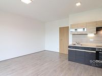 Pronájem bytu 1+kk/B/PS, 34 m2, Praha - Čakovice, ul. Bermanova.