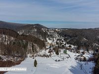 Z obýváku přímo na sjezdovku! Stylový apartmán 1+kk s balkonem a parkováním – Prkenný Důl - Foto 20