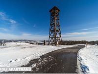 Z obýváku přímo na sjezdovku! Stylový apartmán 1+kk s balkonem a parkováním – Prkenný Důl - Foto 26